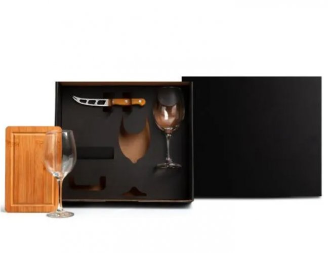 KIT QUEIJO E VINHO (4 PEAS)
