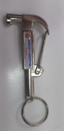 Chaveiro modelo martelo personalizado